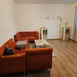 Schoene Vollausgestattete Monteurs- Gaestewohnung In Der Gartenstadt Und Naehe Geiseltalsee 2202 *