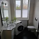 Schoene Vollausgestattete Monteurs- Gaestewohnung In Der Gartenstadt Und Naehe Geiseltalsee 2202 *