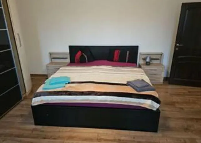 Schoene Vollausgestattete Monteurs- Gaestewohnung In Der Gartenstadt Und Naehe Geiseltalsee 2202 * Leuna